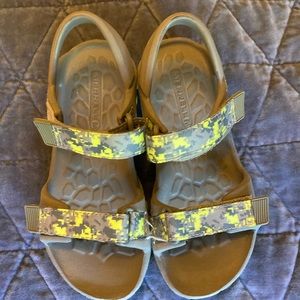 Boys Merrell sandals, size 12